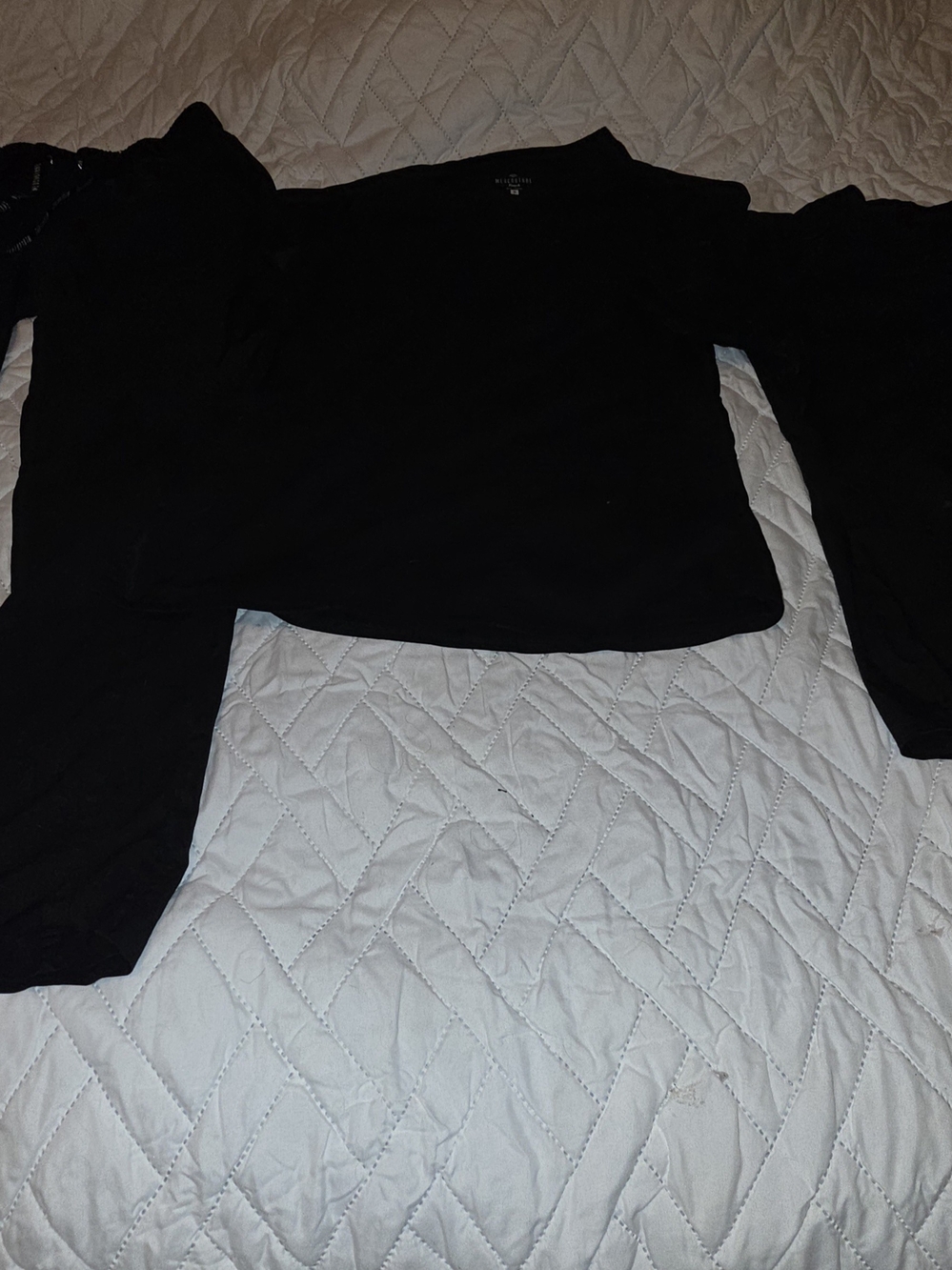 Med Couture Black V-Neck Scrub Top